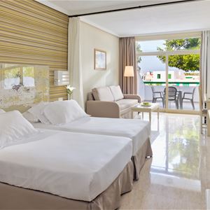 Hotell H10 Lanzarote Princess: Populärt familjehotell – halvpension ingår!