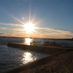 Kvällssol över sjön Siljan.