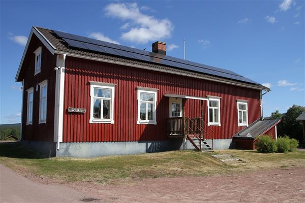 Exterior of Näset Bystuga. 