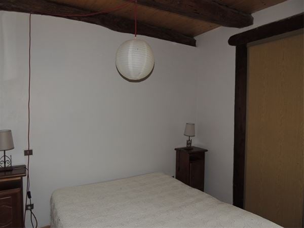 VLG237 - Appartement dans maison à Génos. 