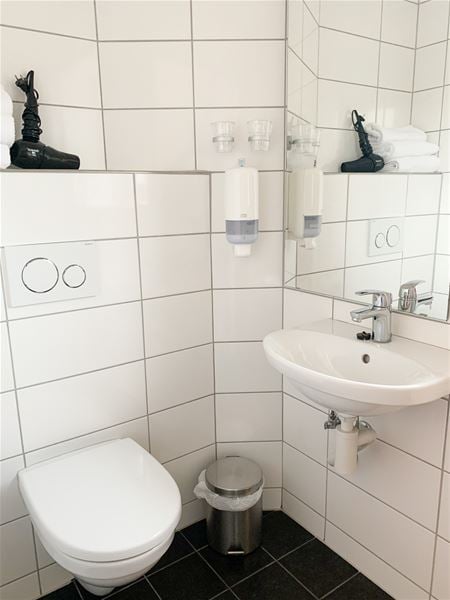  &copy; Mefjord Brygge, Toilet at Mefjord Brygge 