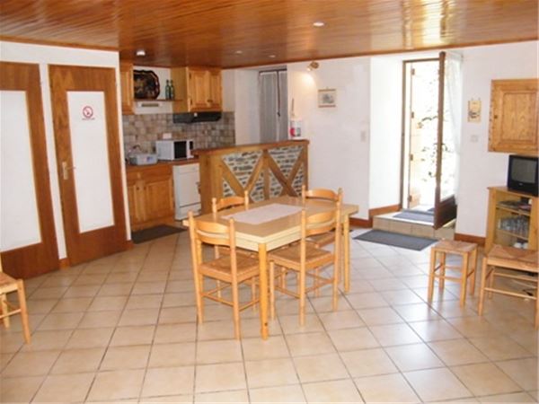 VLG221 - Appartement dans maison, à Génos 