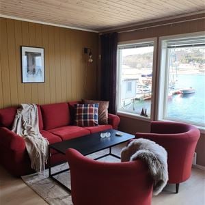  © Senja Arctic Lodge, Living area with a view