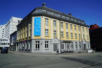 fasaden av museet