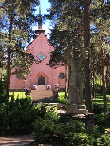 Sandvikens kyrka kyrkparken