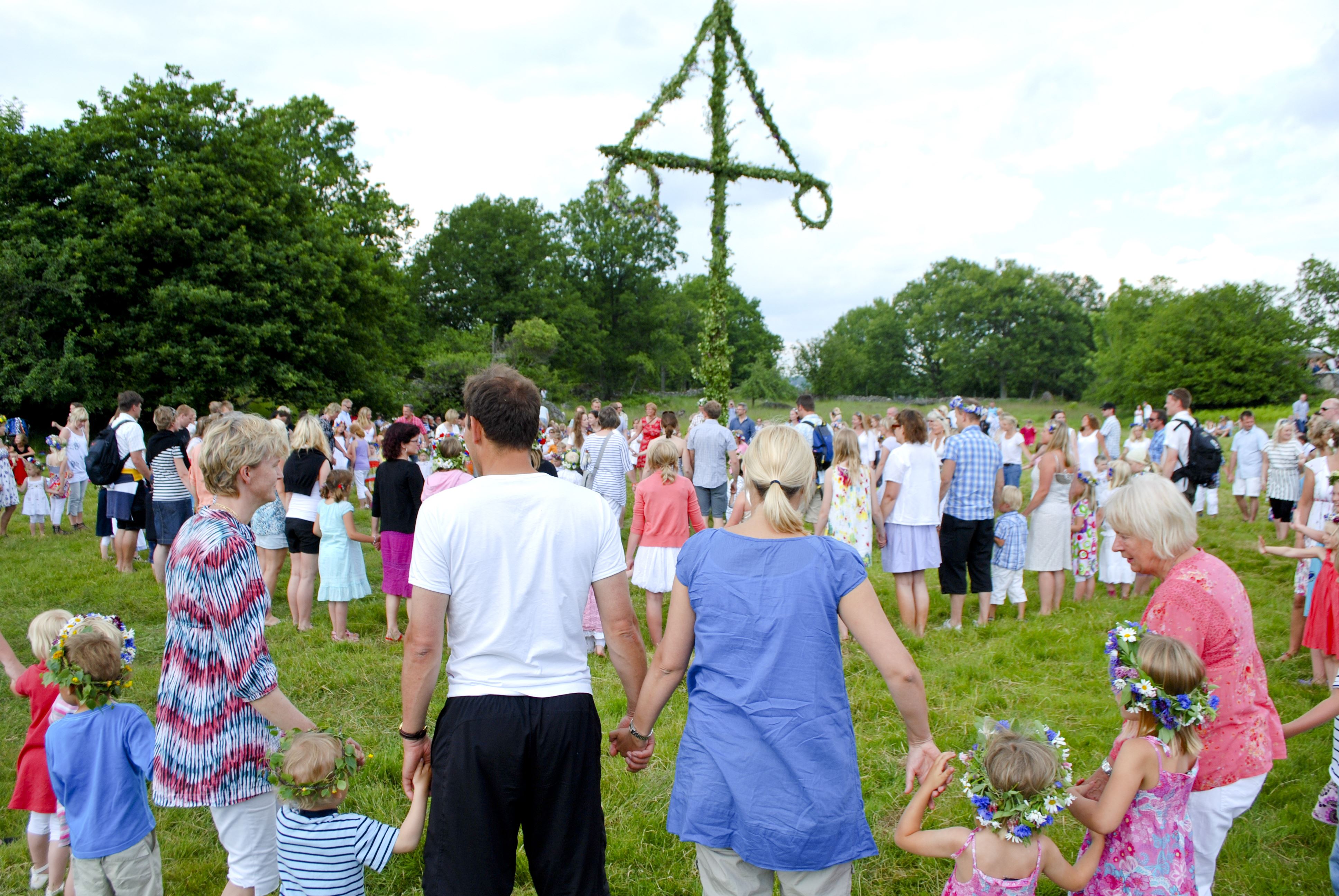 Midsommarfirande på Tjärö