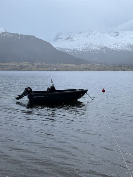 Denne båten kan du leige uten guide. 