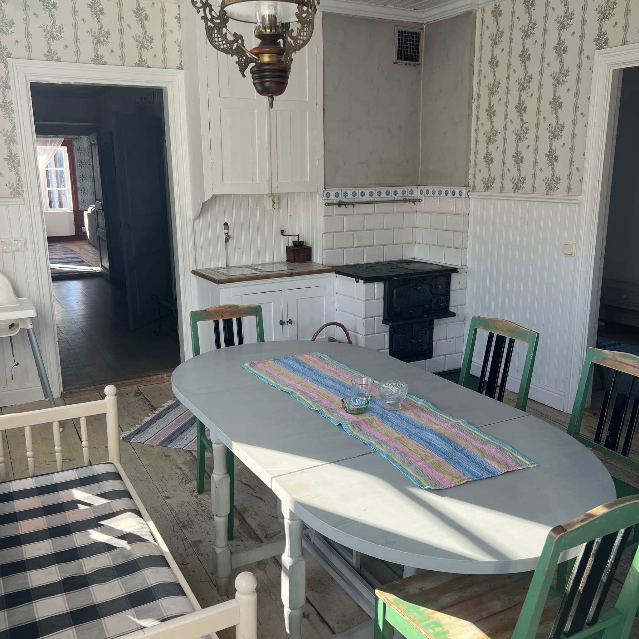 Lantligt boende i Hög. Fristående hus.