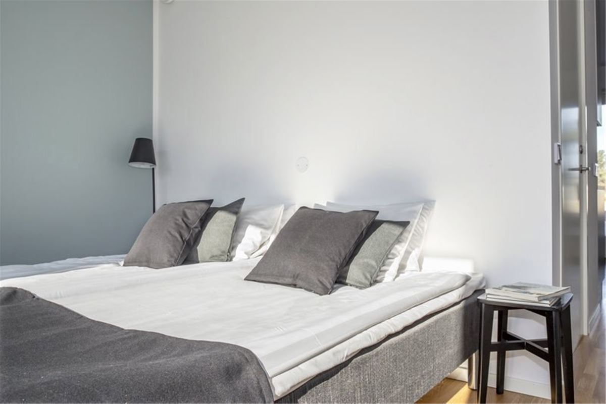 Standard doubles image 1