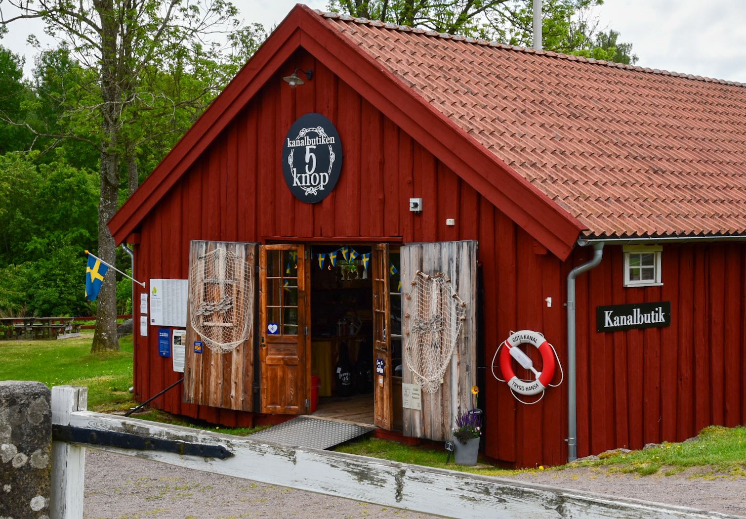 Kanalbutiken 5 knop