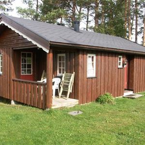  © Røste hyttetun og camping, Røste hyttetun og camping-cabins and camping