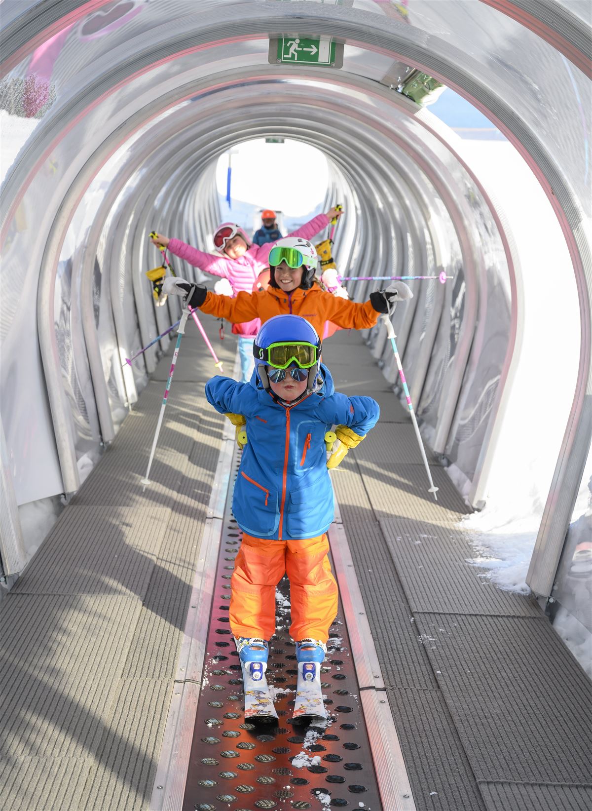 Snowboard Instruction 80 minutes, children 3-7 years image 1