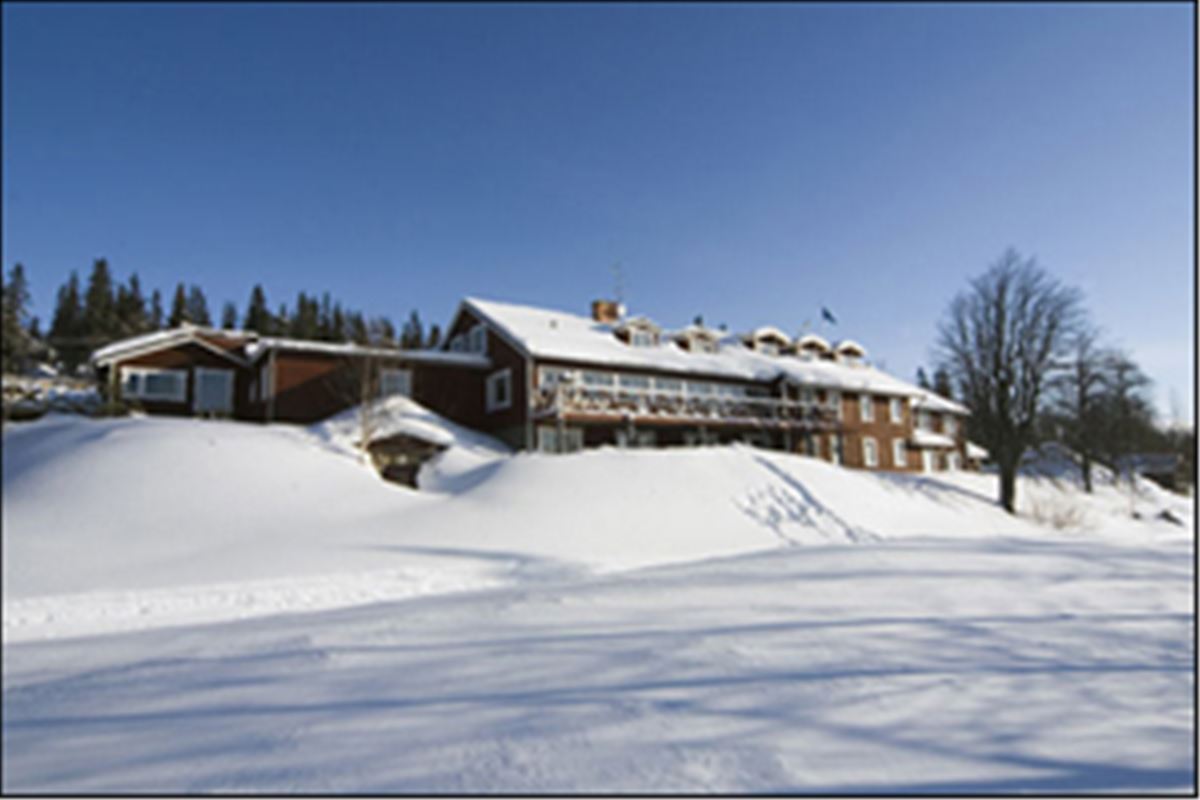 Utonhusbild på Lövåsgården  i vintertid