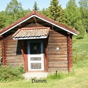 Cabin Damm is a small timber cottage. 