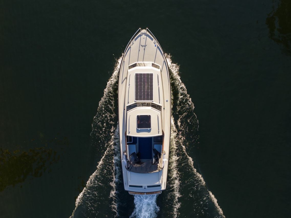 Hyrbåt från Göta kanal Charter