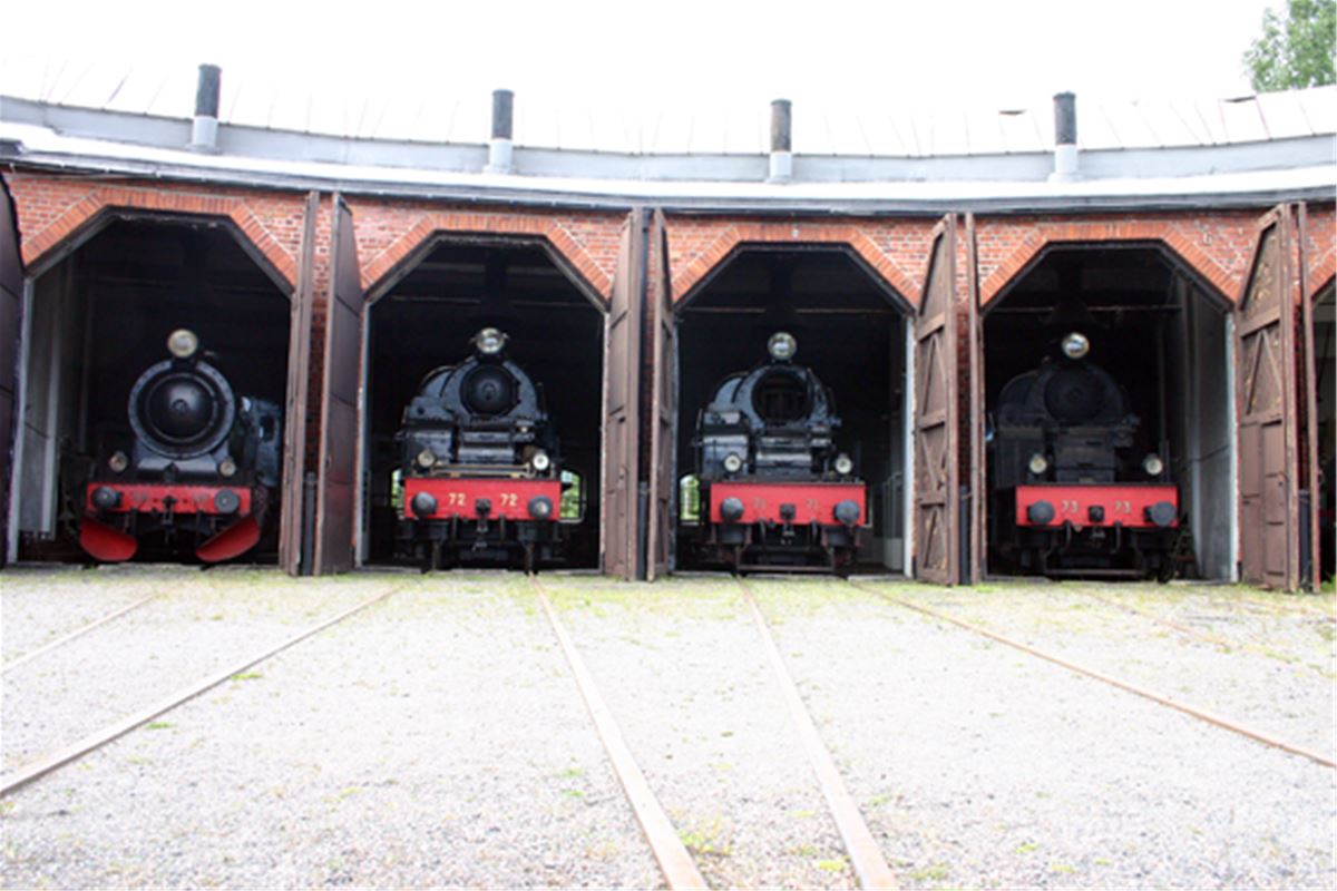 four steam-engine.