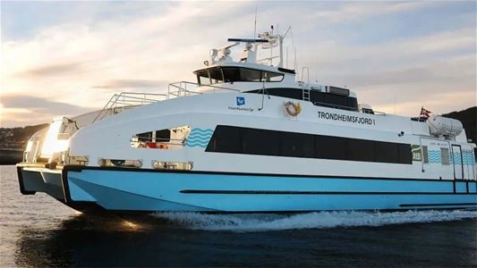 Trondheimsfjord II fra fremsiden