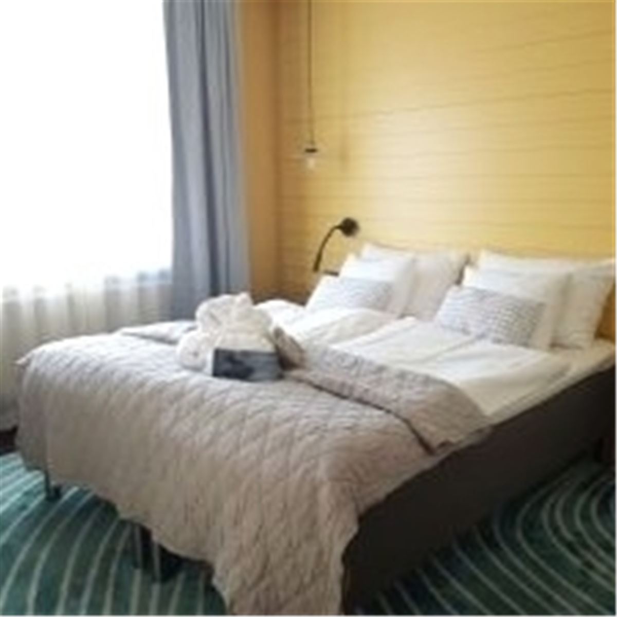 Moderate Double Room with Sea View at - Badhotellet image 1