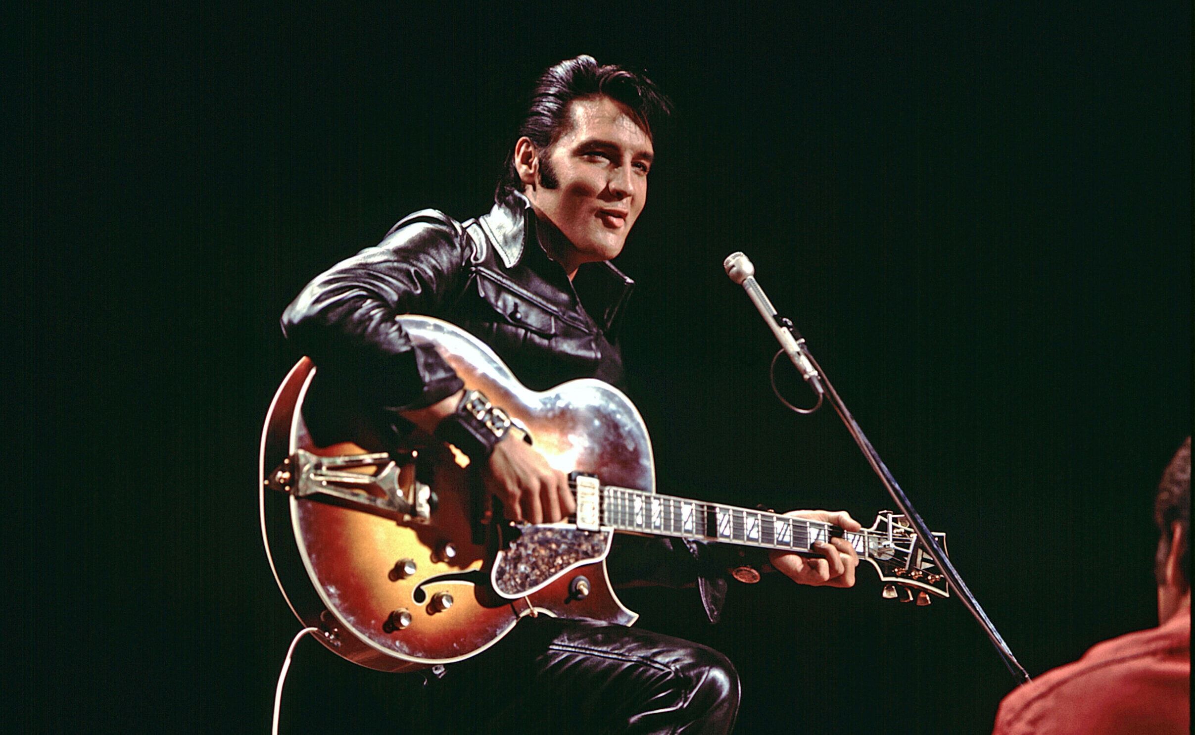Bio - EPIC: Elvis Presley in Concert