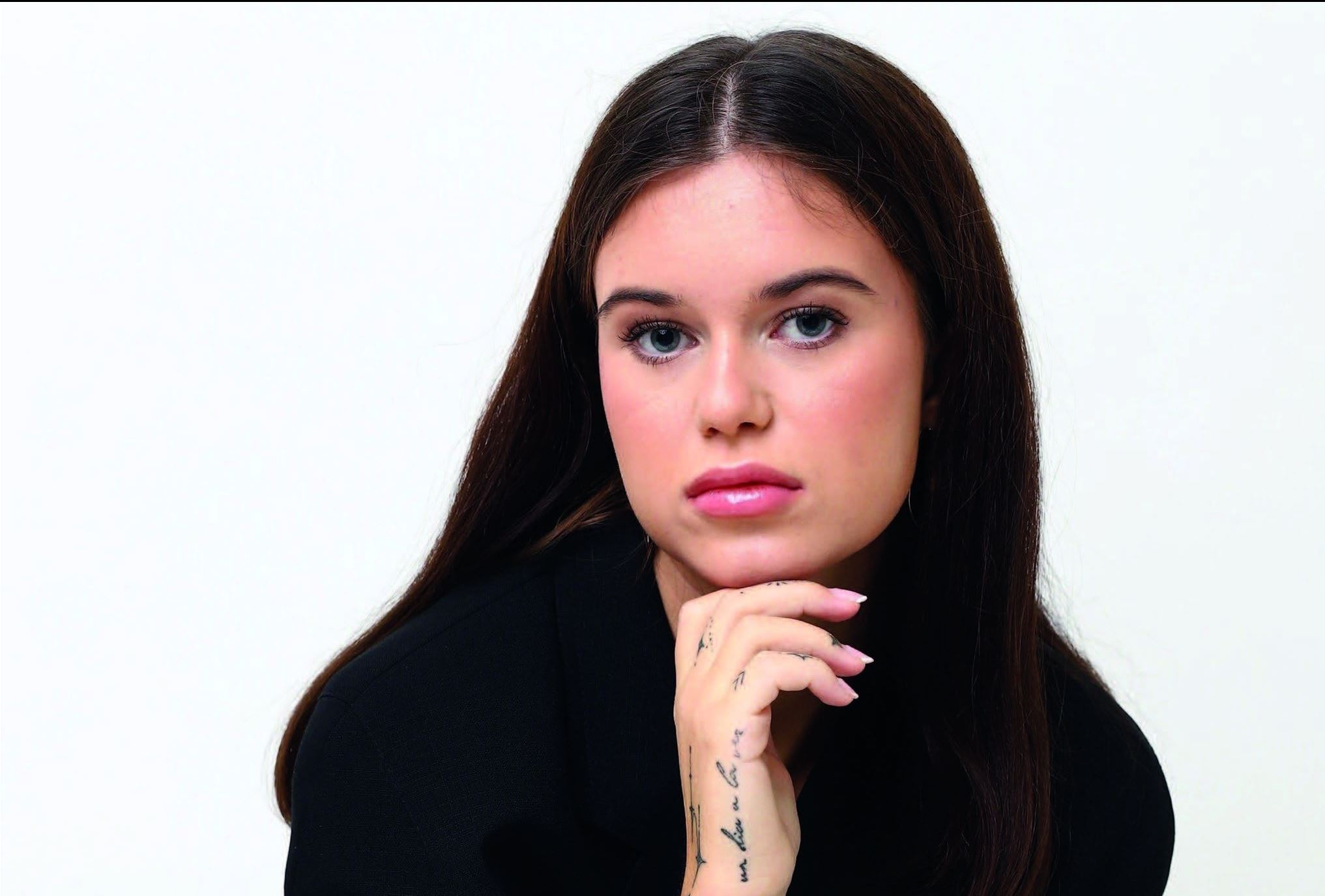 Utställning - Mellan lager av mig