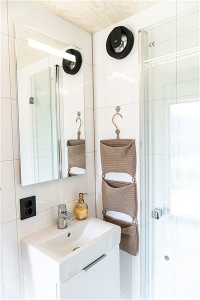 Moderne bad med gode fasilitetar i Nilsstova på Påldtun.