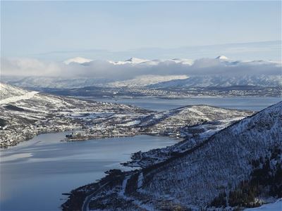 Fin fjord utfor i Tomsø regionen