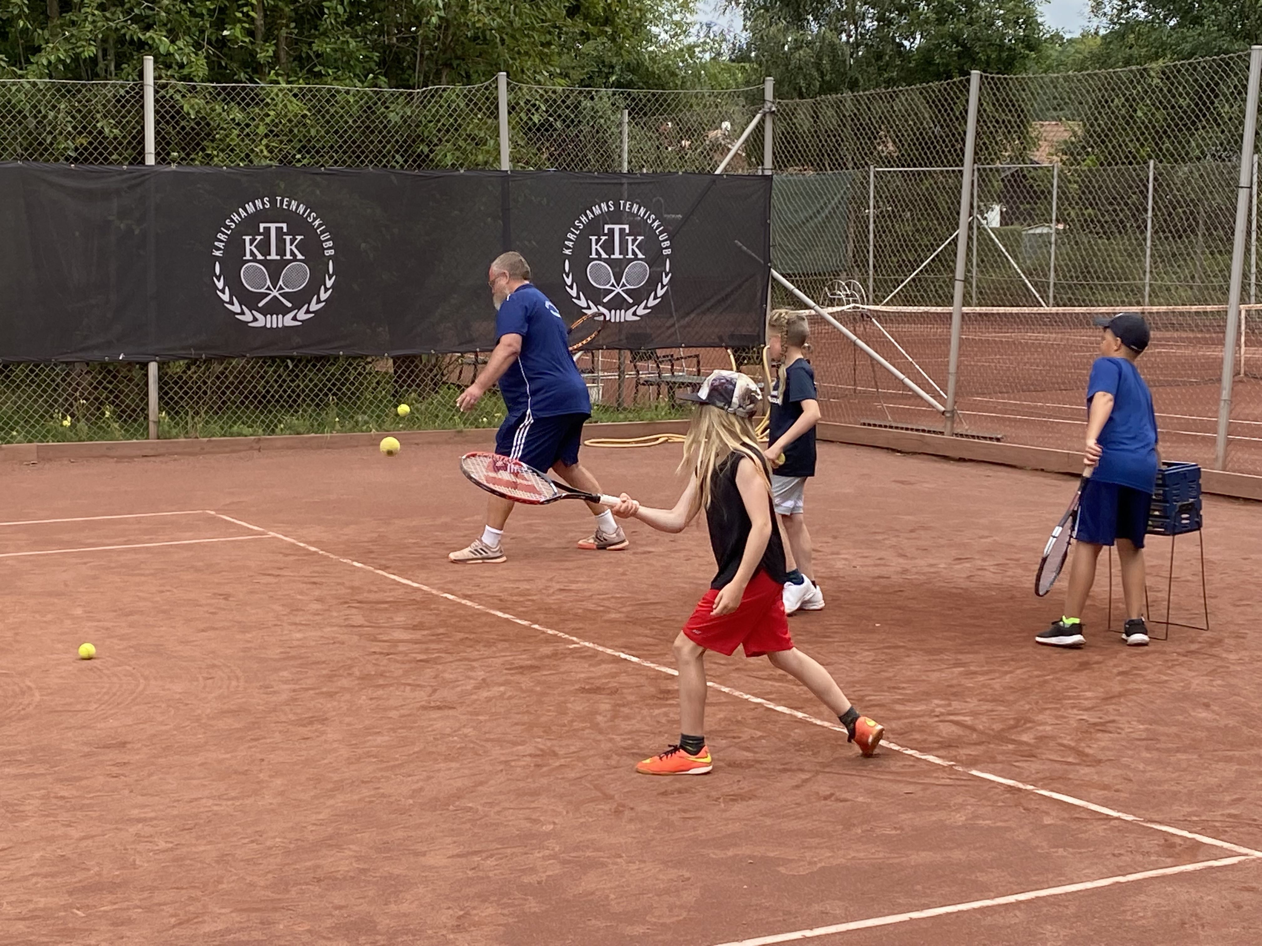 Prova på tennis i maj