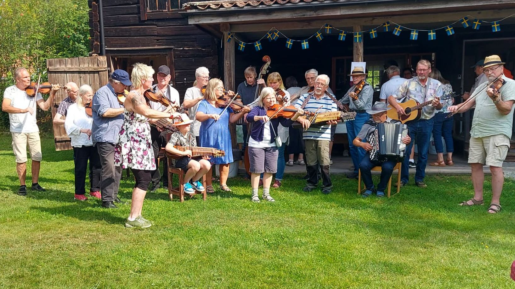 Folkmusik på Söderala hembygdsgård
