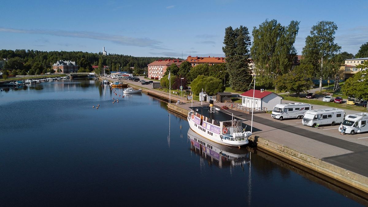 Kanalcafé – fika vid vattnet i Söderhamn