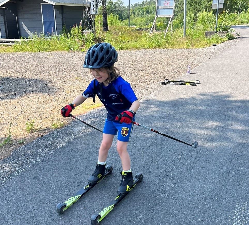 Prova på rullskidor med Hudiksvalls IF