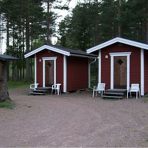 Two cabins with one room.