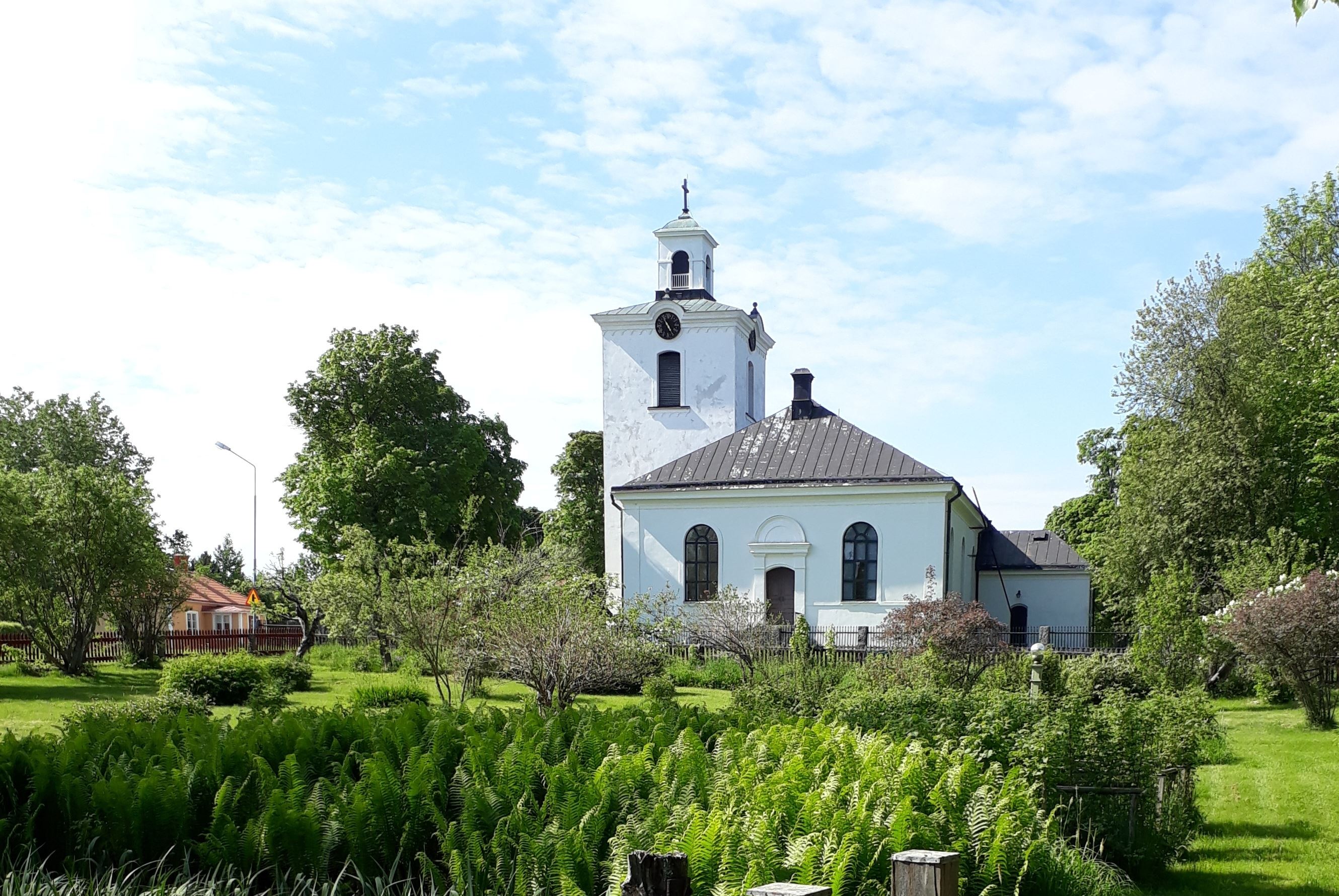 Sommarkyrkan i Skog