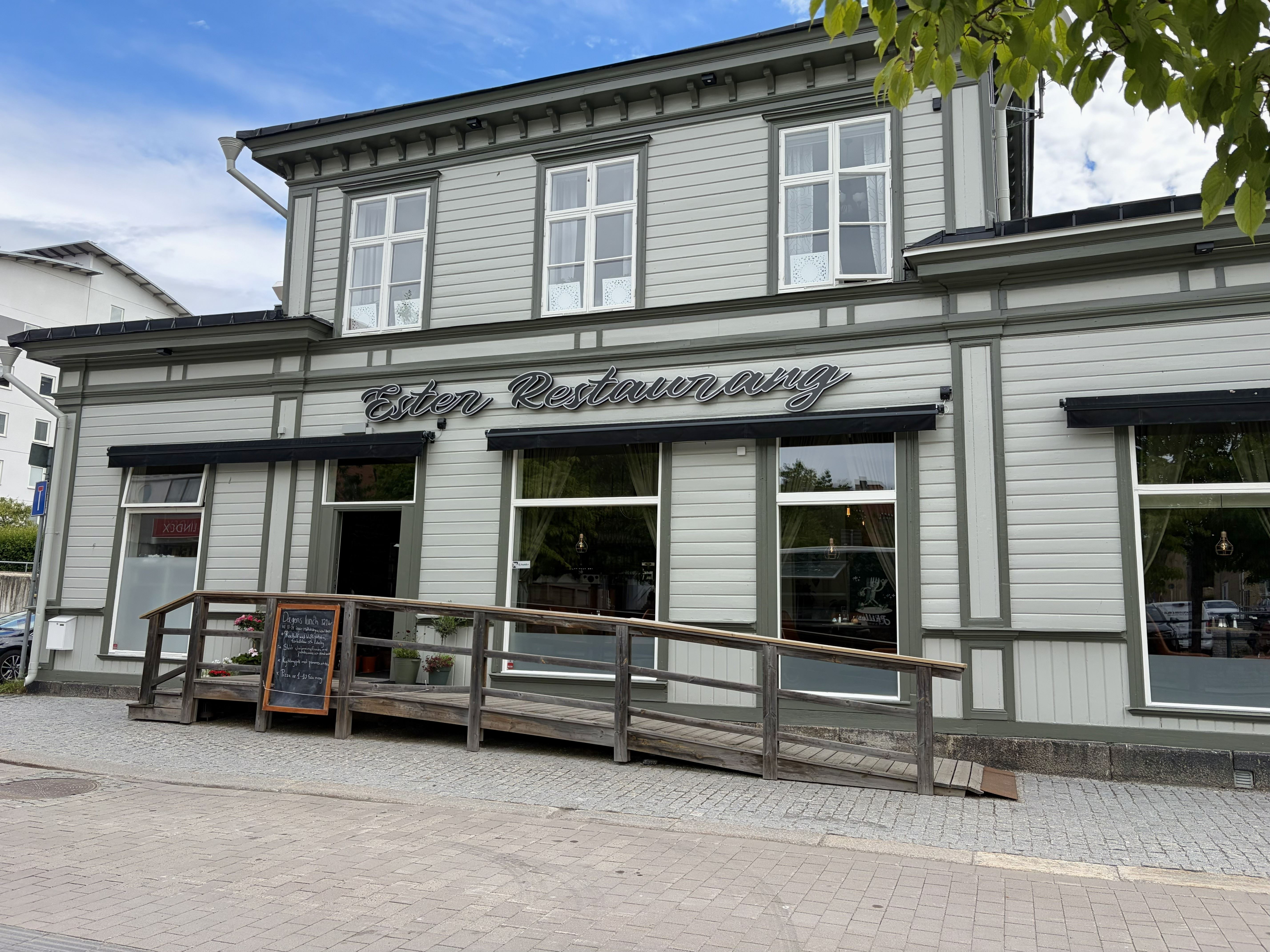 Esters Restaurang