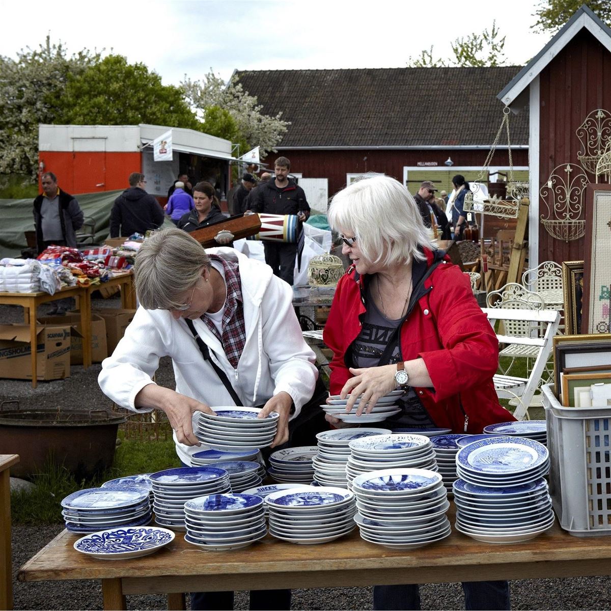 Östregårds antik och loppis image 1