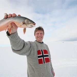 Ice fishing - Nordic Safari