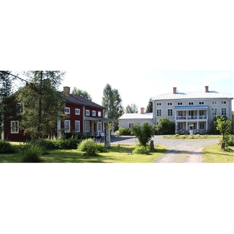 Svabensverks Herrgård,Exteriörbild på herrgården och prästgården.