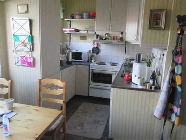 Kitchen with a dinnerplace 