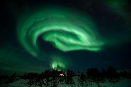 Nordlys over campen