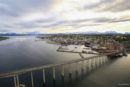 Flyfoto av Tromsø by
