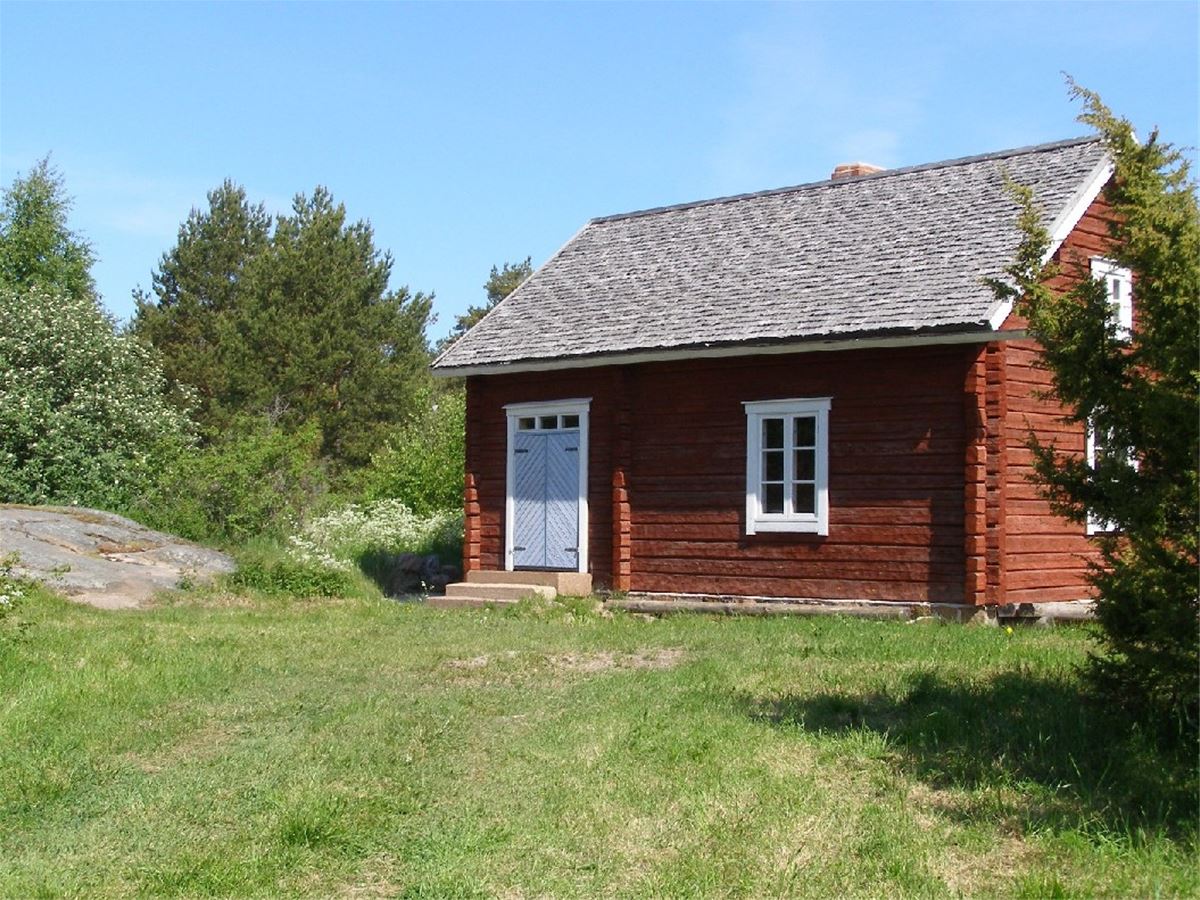 Cultural heritage cabin image 1