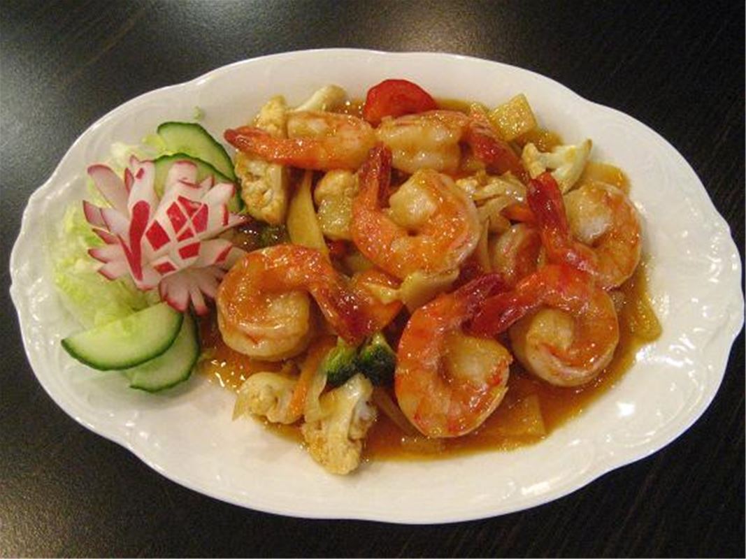 A Dish with shrimp. 