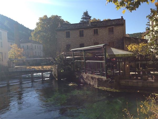 Special Lavender Tour F1: Valensole/Gordes /Abbaye de Sénanque (photo stop)/Roussillon - Provence Travel