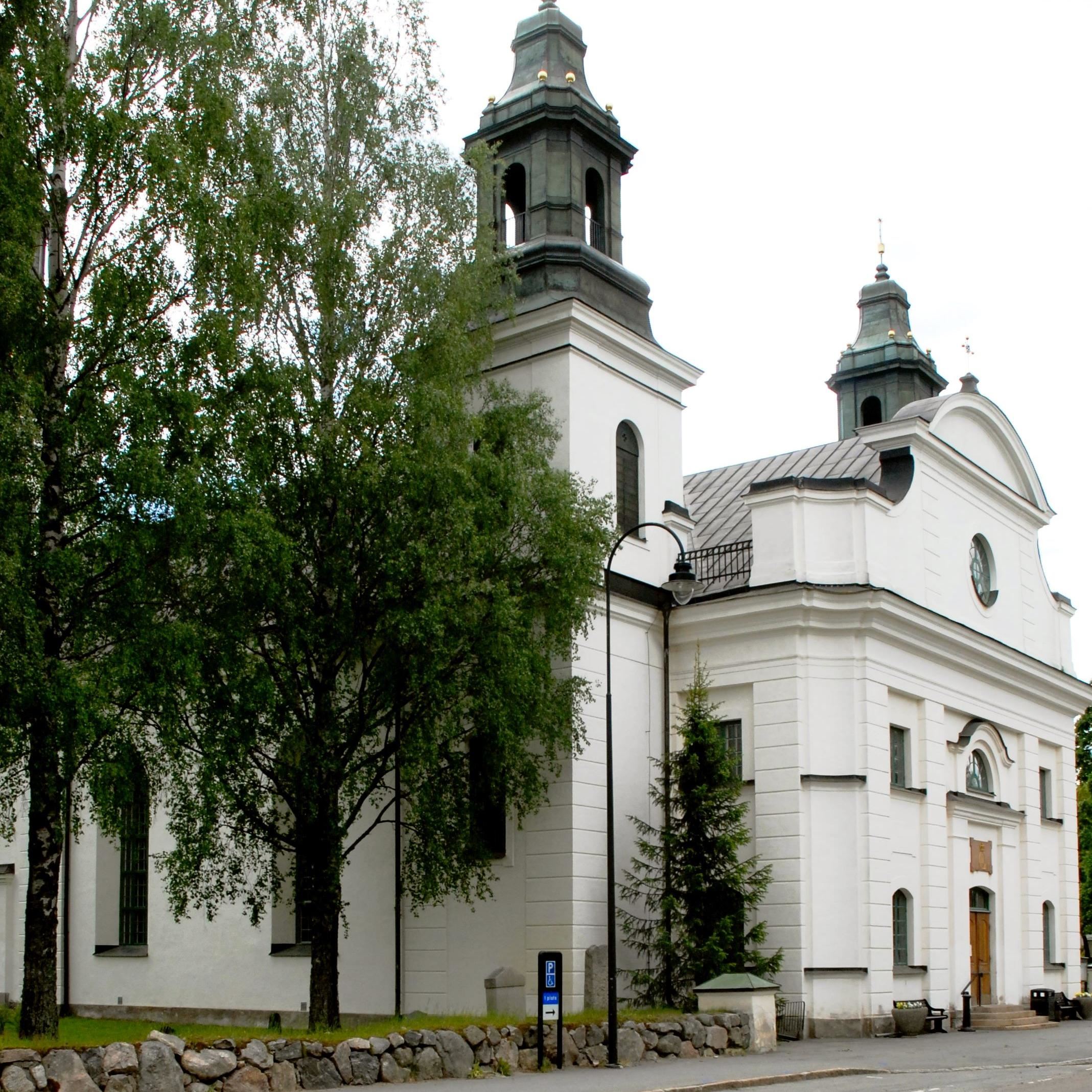 Musik sommarkväll i Ockelbo kyrka.