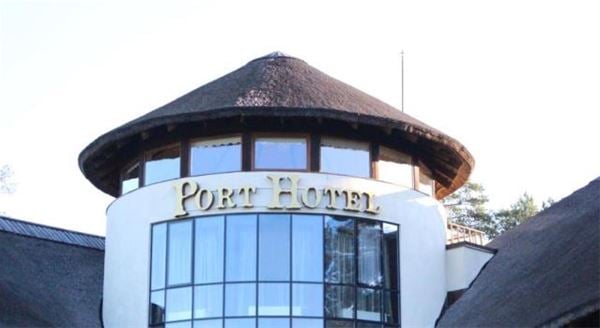 Port hotel 
