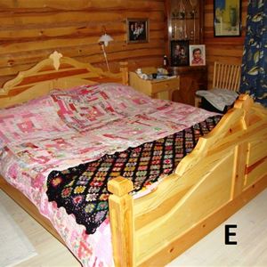 Double bed and gables in pine.