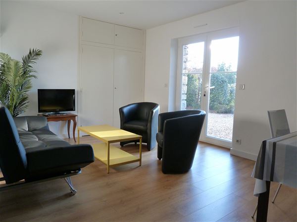Appartement Pere-Fam - Ref : ANG2211 