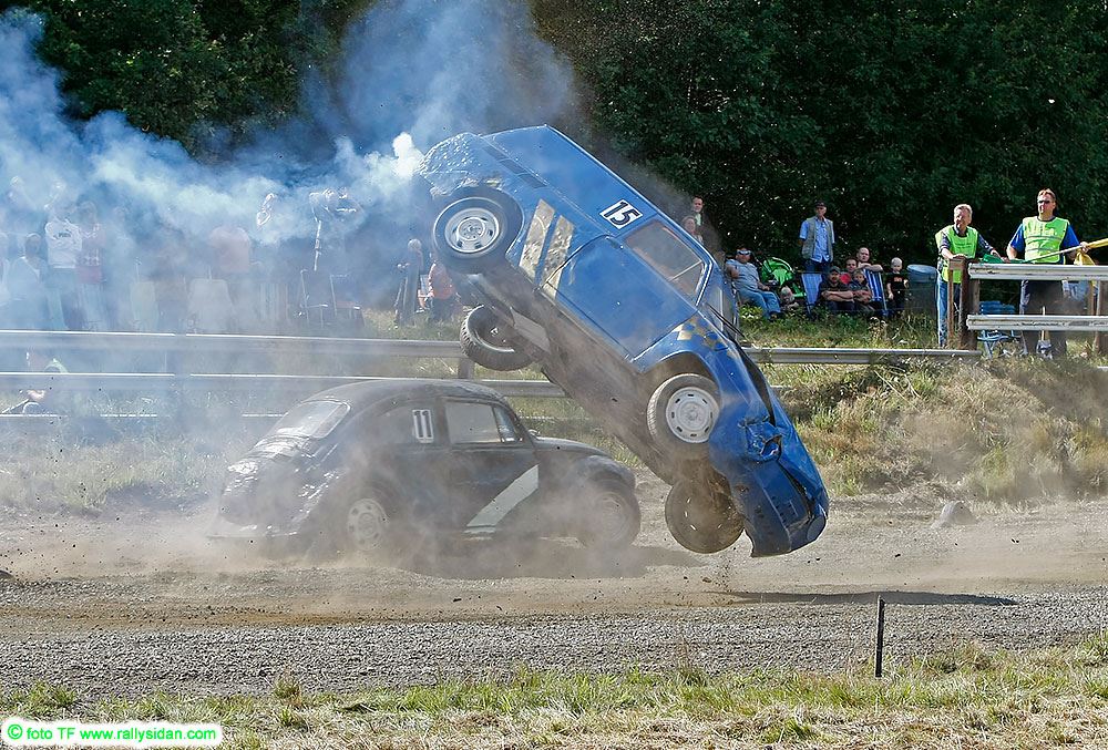 Folkrace på Hokabanan