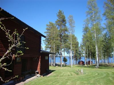 The cabin with lake Siljan in the background.