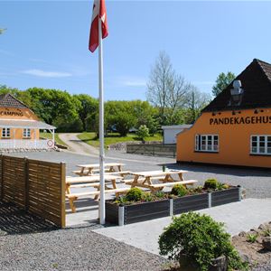 Hütte am Genner Hotel Pangekagehus og Camping