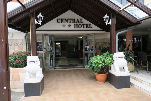 Central Hôtel** 